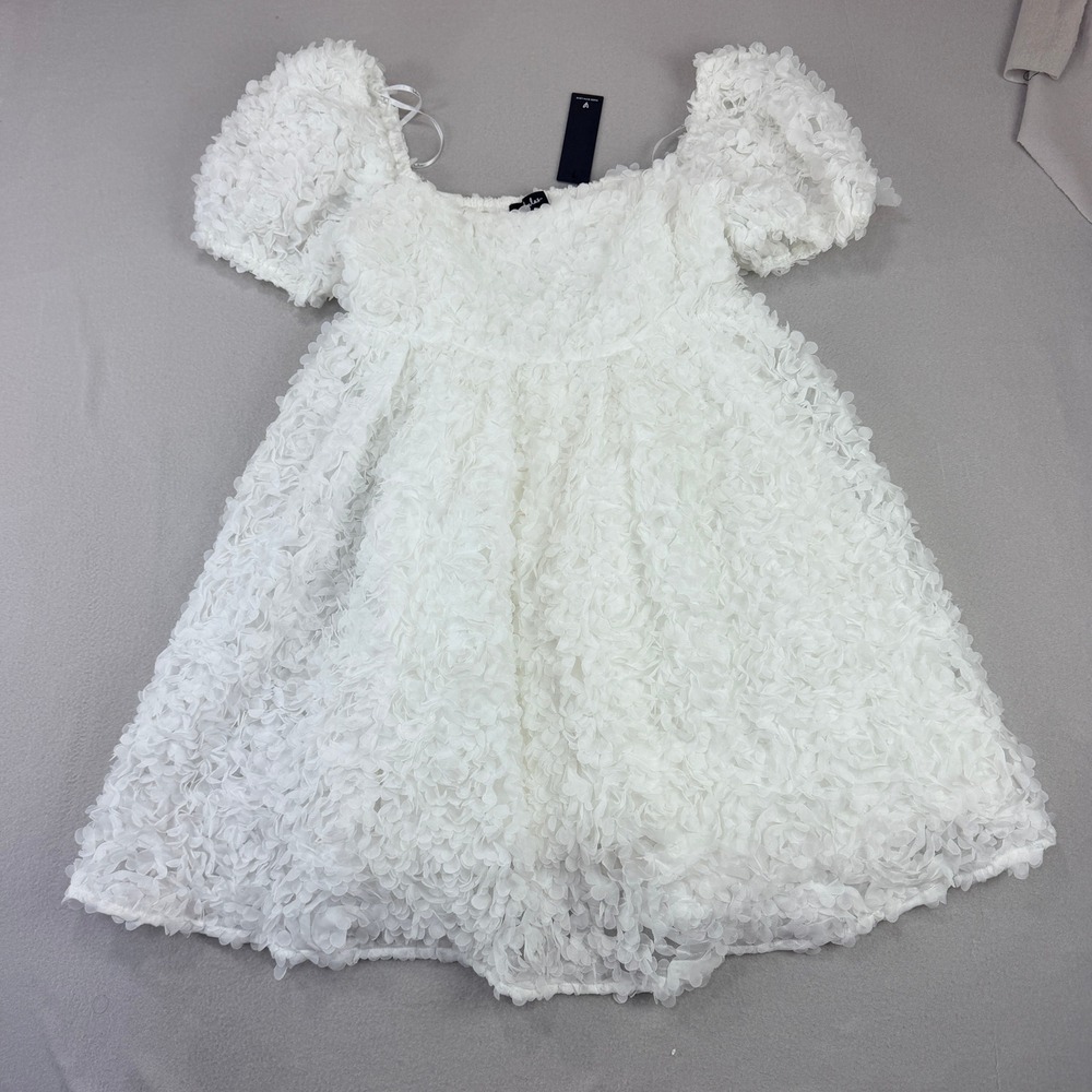 Lulus White 3D Floral Applique Mini Dress Sz S Puff Sleeve Square Neck Smocked